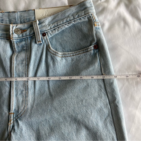 Shop Aligrace Levis - Picture 13 of 15